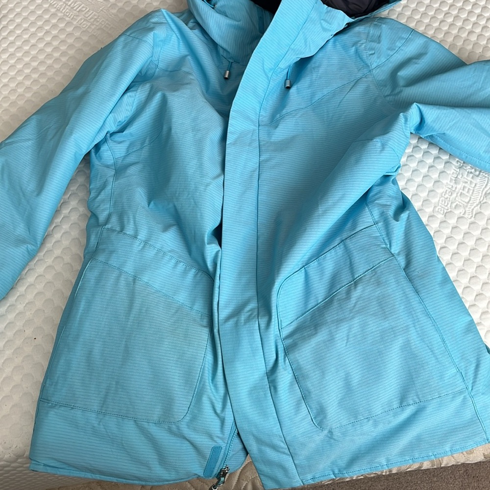 Burton Women's Light Blue Ski Jacket - Picture 2 of 3